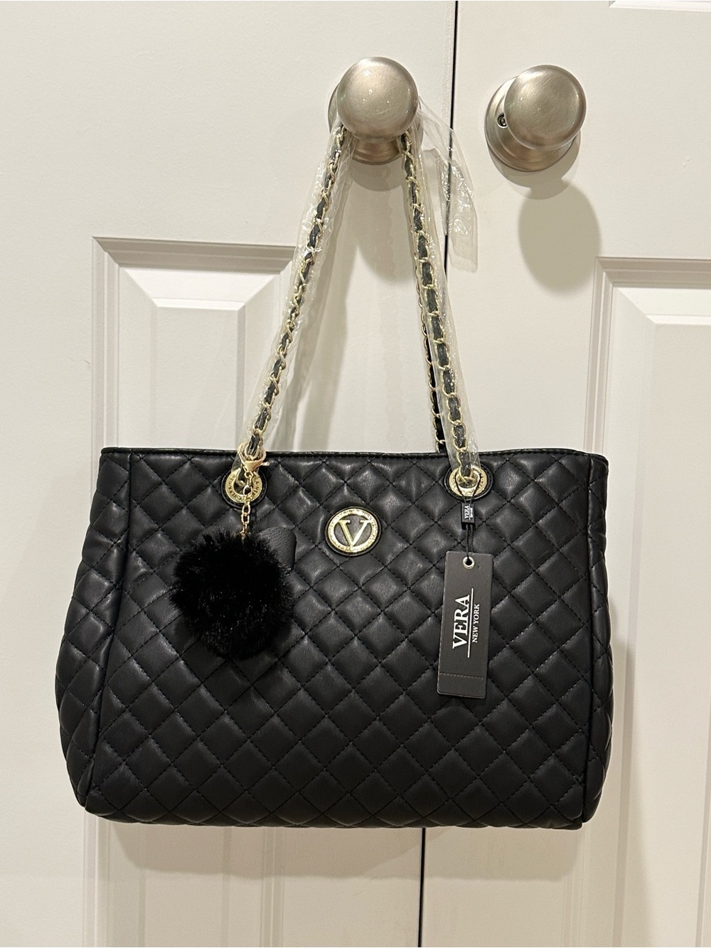 Vera New York Rosalia Diamond Quilted Tote in Black with Removable Charm NWT’S